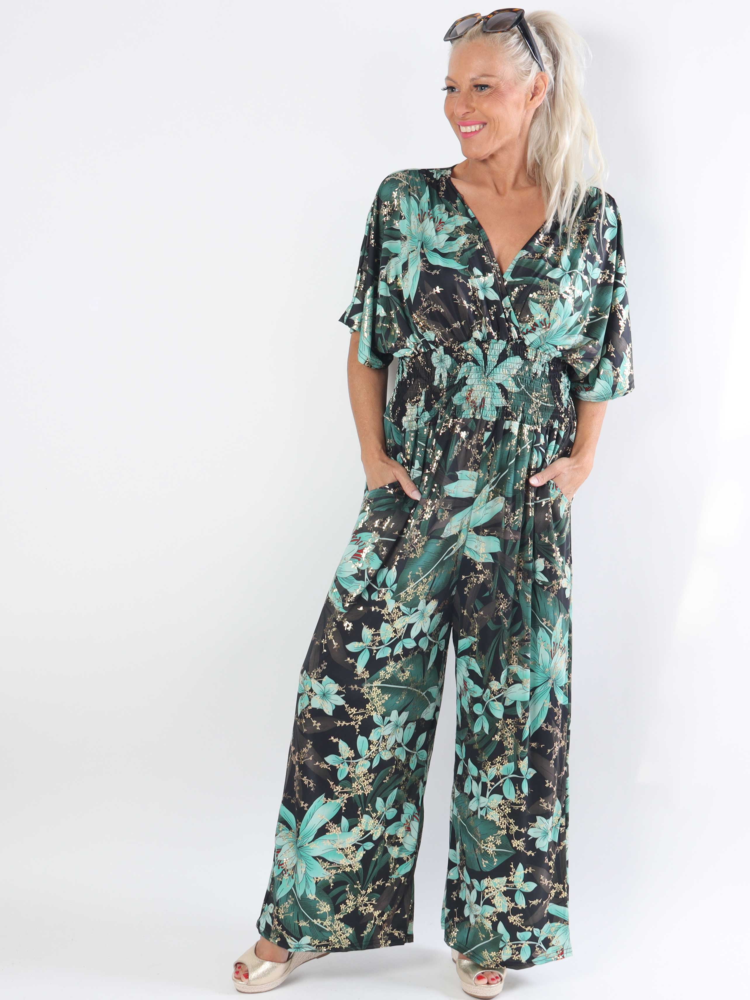 Pams Jumpsuit - Elastisk jumpsuit i plusstorlek med bladmönster